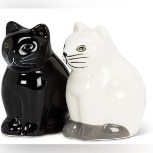 ✨Pick 3 for $15✨ 
Ceramic Black and White Cat Figurines